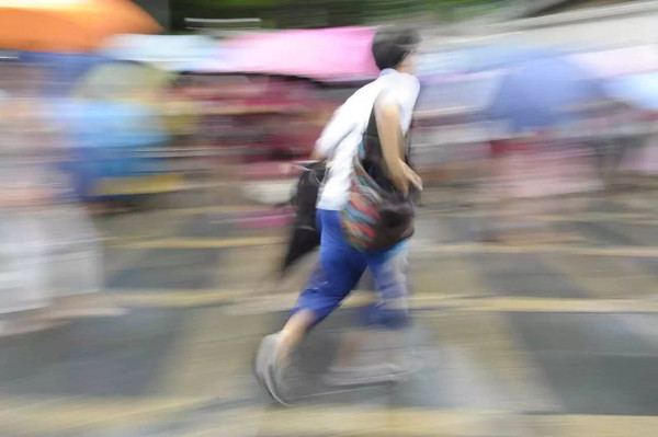 广州暴雨突袭，高考继续_猫咪成人官网厂家